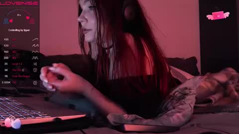 Snapshot of redyari chatting on November 2025 12:16:02 AM Red online show from November 2025 12:16:02 AM