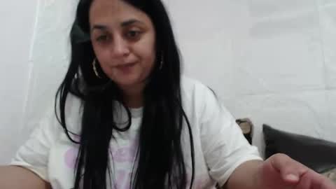 Reea online show from October 2025 07:24:02 PM