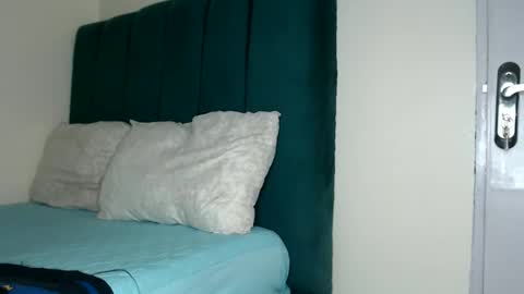 Reem online show from November 2025 02:54:02 AM