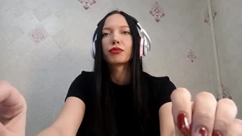 Mia online show from March 2026 08:18:02 AM