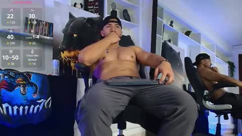 Snapshot of regan_pearson chatting on March 2026 04:58:01 AM Regan online show from March 2026 04:58:01 AM