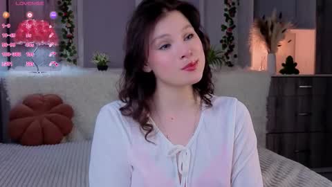 Snapshot of regenasuri chatting on February 2026 01:21:01 PM Grace online show from February 2026 01:21:01 PM