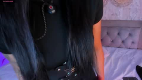   online show from April 2026 02:50:02 AM