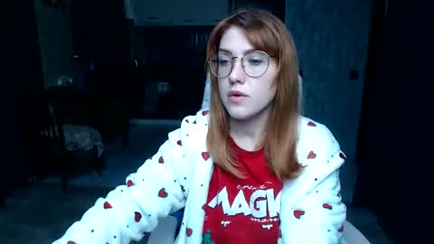 Snapshot of reginasmilee chatting on October 2025 03:03:02 AM Regina online show from October 2025 03:03:02 AM