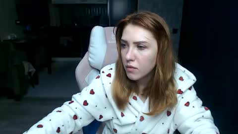 Snapshot of reginasmilee chatting on October 2025 12:26:01 AM Regina online show from October 2025 12:26:01 AM