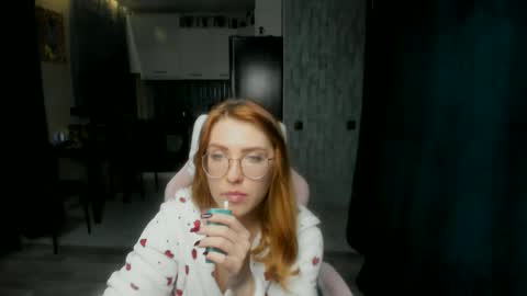 Snapshot of reginasmilee chatting on November 2025 04:55:01 AM Regina online show from November 2025 04:55:01 AM