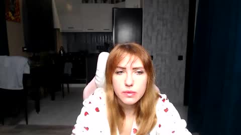 Snapshot of reginasmilee chatting on November 2025 12:56:02 AM Regina online show from November 2025 12:56:02 AM