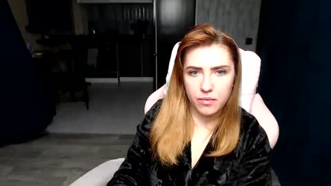 Snapshot of reginasmilee chatting on November 2025 01:08:02 AM Regina online show from November 2025 01:08:02 AM