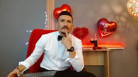   REIKO  online show from February 2026 07:43:01 PM