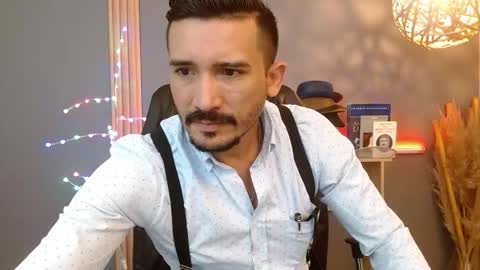   REIKO  online show from February 2026 03:21:02 PM