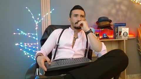   REIKO  online show from March 2026 03:07:02 PM