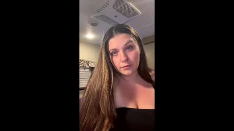 Snapshot of reilyharper452 chatting on June 2026 01:43:02 AM reilyharper452 online show from June 2026 01:43:02 AM