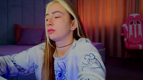 Snapshot of reina_cummings chatting on November 2025 07:31:02 AM reina cummings online show from November 2025 07:31:02 AM