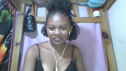 Snapshot of reinechi chatting on May 2026 01:17:01 PM Reinechi online show from May 2026 01:17:01 PM