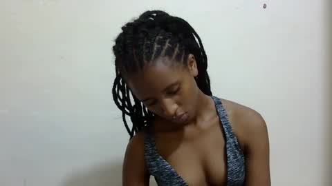 Snapshot of rellings_maya chatting on December 2024 02:42:01 AM rellings-maya online show from December 2024 02:42:01 AM