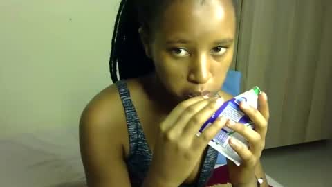 Snapshot of rellings_maya chatting on January 2025 08:08:02 AM rellings-maya online show from January 2025 08:08:02 AM
