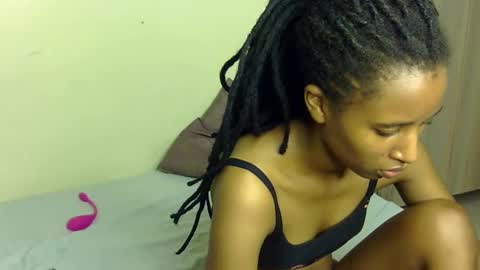 Snapshot of rellings_maya chatting on January 2025 10:08:02 PM rellings-maya online show from January 2025 10:08:02 PM