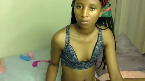 Snapshot of rellings_maya chatting on January 2025 02:36:01 PM rellings-maya online show from January 2025 02:36:01 PM