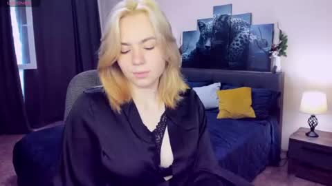 RemiPeach online show from June 2026 04:06:01 PM