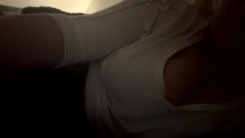 Snapshot of remmissecrets chatting on January 2025 05:01:01 AM remmissecrets online show from January 2025 05:01:01 AM