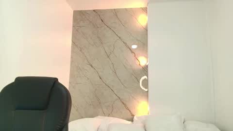 Renata  online show from March 2025 04:49:01 AM