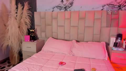 Renata online show from April 2026 04:37:02 AM