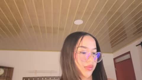 Snapshot of renaxi_smith chatting on June 2026 07:53:02 PM renaxi_smith online show from June 2026 07:53:02 PM
