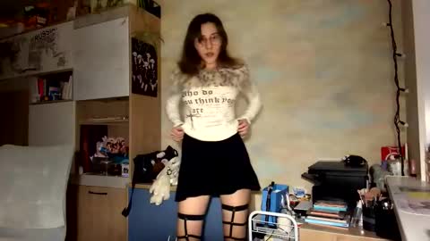 Snapshot of renayreisdorf chatting on February 2026 04:58:02 PM Mia online show from February 2026 04:58:02 PM