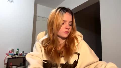 Snapshot of rendabecnel chatting on February 2026 11:10:02 PM Tiffany online show from February 2026 11:10:02 PM