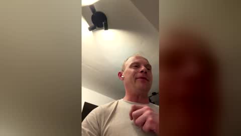 rene_brulee online show from December 2025 01:23:02 AM