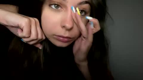Snapshot of renee_loah chatting on September 2025 10:32:02 PM renee_loah online show from September 2025 10:32:02 PM