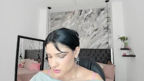 Renee Shelby online show from June 2026 08:52:01 PM