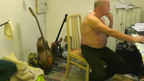 Snapshot of renefr chatting on November 2025 07:19:01 AM renefr online show from November 2025 07:19:01 AM