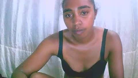 Snapshot of rephaleta chatting on November 2025 10:49:02 AM Rephaleta online show from November 2025 10:49:02 AM