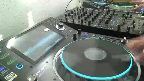 Snapshot of reticuli chatting on December 2024 08:10:02 PM GearPorn online show from December 2024 08:10:02 PM