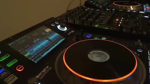 Snapshot of reticuli chatting on January 2025 09:15:01 AM GearPorn online show from January 2025 09:15:01 AM