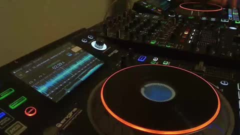 Snapshot of reticuli chatting on January 2025 02:35:01 AM GearPorn online show from January 2025 02:35:01 AM