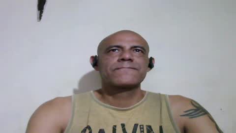 Snapshot of retlam37 chatting on June 2026 05:28:01 AM Walter online show from June 2026 05:28:01 AM