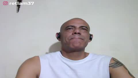 Snapshot of retlam37 chatting on July 2026 04:30:02 AM Walter online show from July 2026 04:30:02 AM