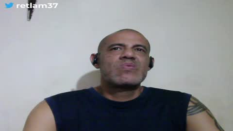 Snapshot of retlam37 chatting on July 2026 03:42:02 AM Walter online show from July 2026 03:42:02 AM