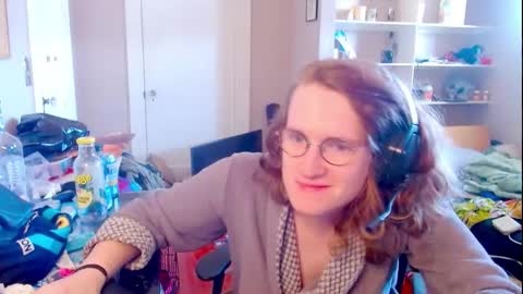 Snapshot of rewpert_ts chatting on October 2025 06:53:02 PM rewpert_ts online show from October 2025 06:53:02 PM