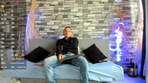 reymasterhot online show from November 2025 06:21:01 PM