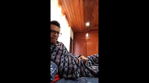 Snapshot of reyfons chatting on April 2026 01:21:01 PM Naruto Uchiha online show from April 2026 01:21:01 PM