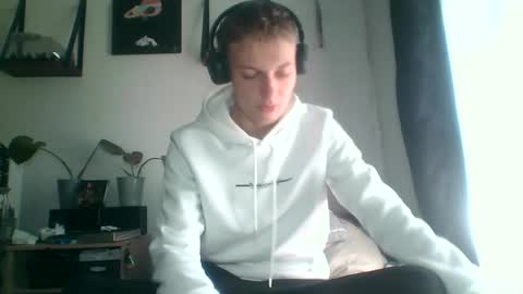 Snapshot of reynhardt chatting on July 2026 11:23:01 AM reynhardt online show from July 2026 11:23:01 AM