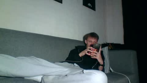 Snapshot of reynhardt chatting on August 2026 07:34:02 PM reynhardt online show from August 2026 07:34:02 PM