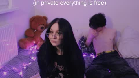 reyreyclub online show from December 2024 04:48:02 AM