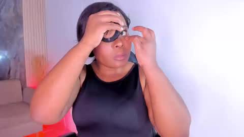 Riana online show from September 2025 05:22:02 AM