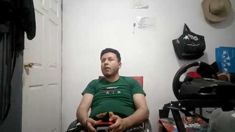 Snapshot of ricardogarcia21 chatting on December 2024 08:12:01 AM ricardogarcia21 online show from December 2024 08:12:01 AM