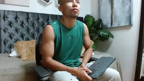 richar_voller online show from September 2025 11:11:01 AM