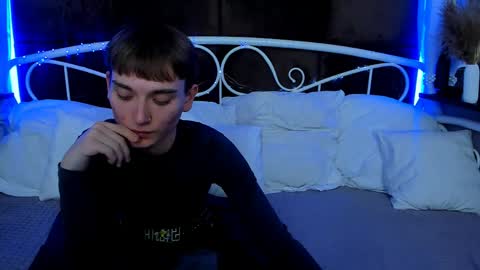 Richard  online show from April 2026 09:10:02 PM